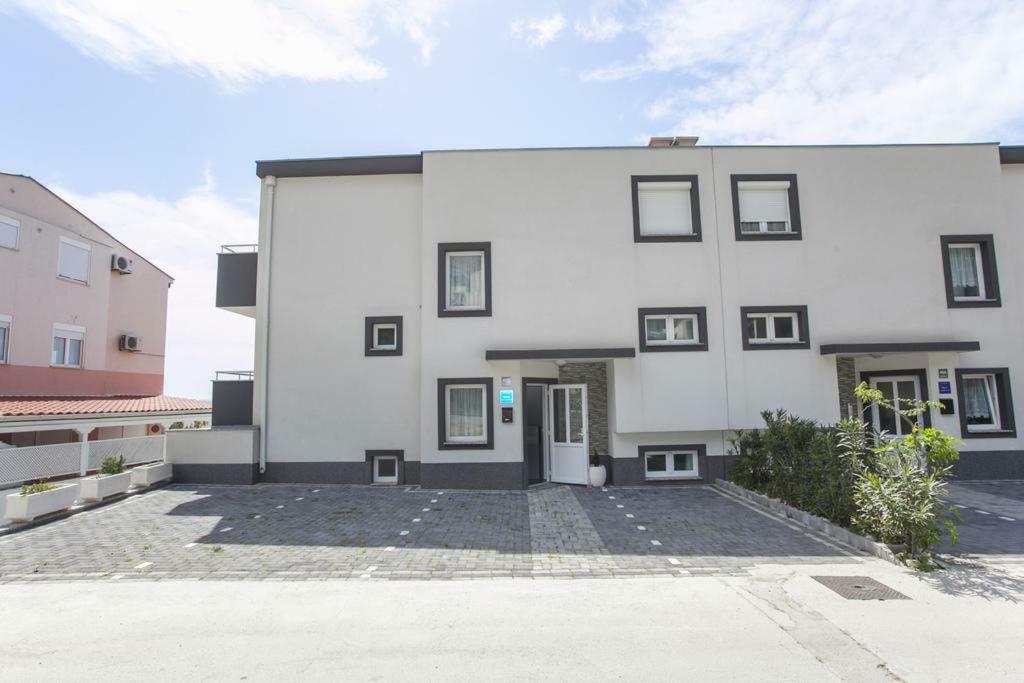 Apartman Tony ماكارسكا المظهر الخارجي الصورة